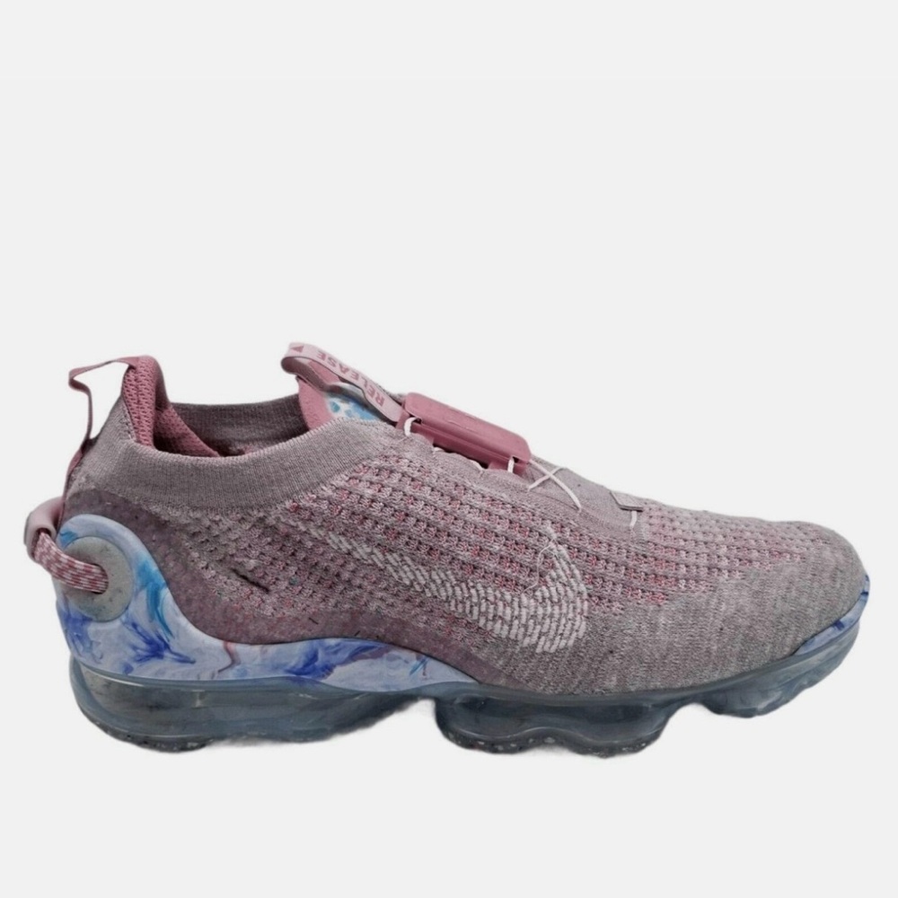 Nike Women's Air Vapormax 2020‎ Flyknit in Light Arctic Pink size 6.5